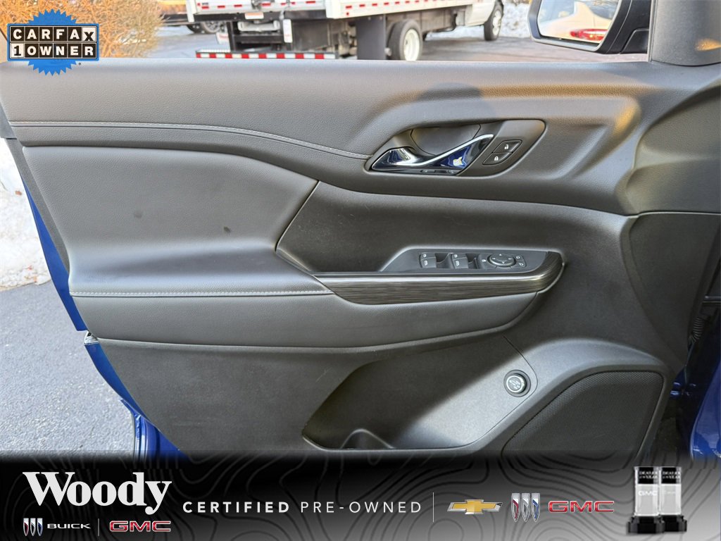 Certified 2023 GMC Acadia SLT w/ Elevation Edition image 13