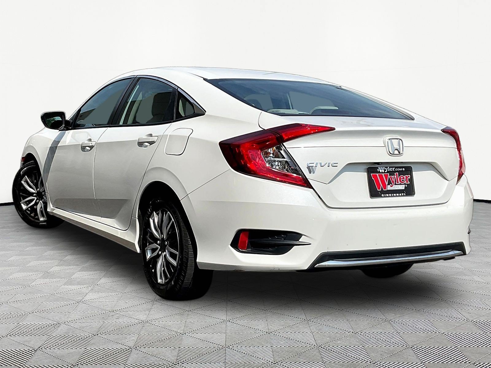 Used 2020 Honda Civic LX image 3