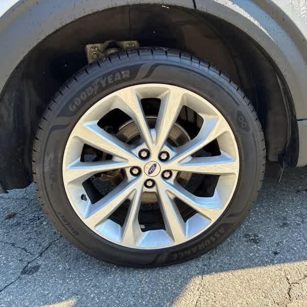 Used 2021 Ford Explorer Platinum w/ Equipment Group 601A AWD/4WD image 29