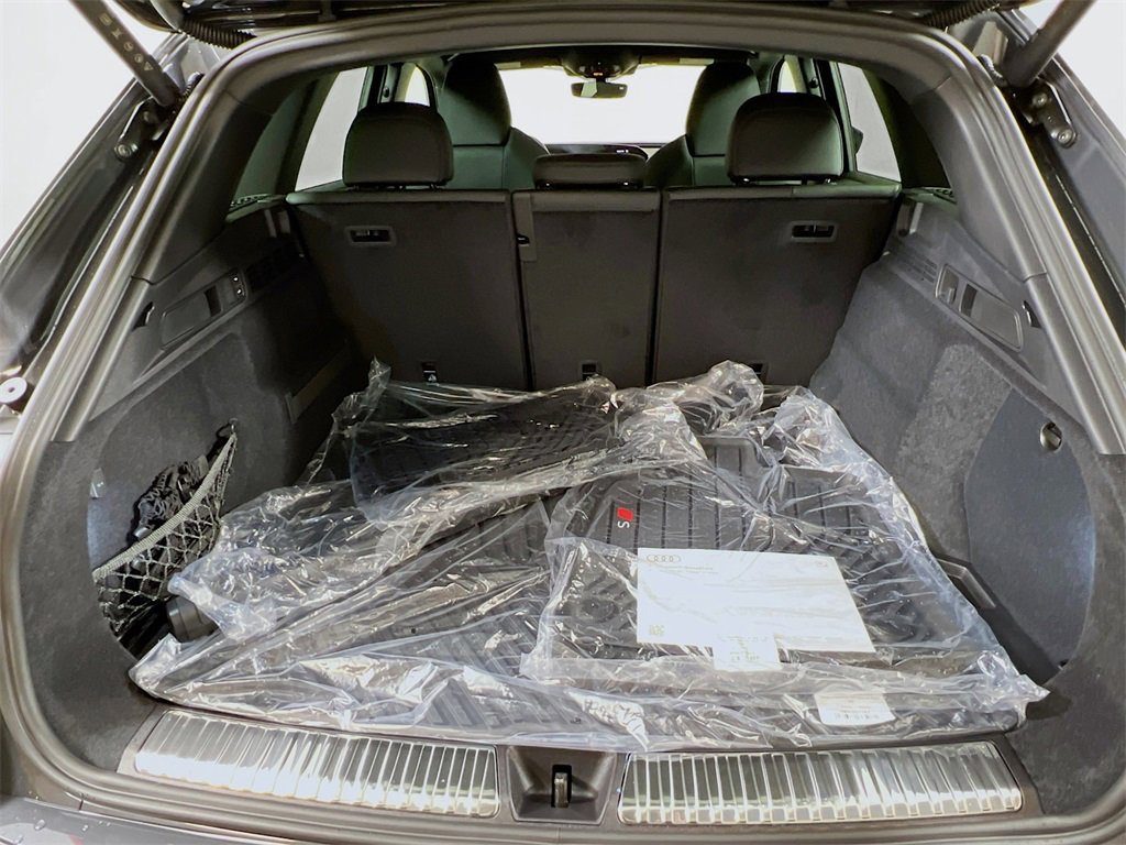 New 2025 Audi SQ5 Premium Plus image 24