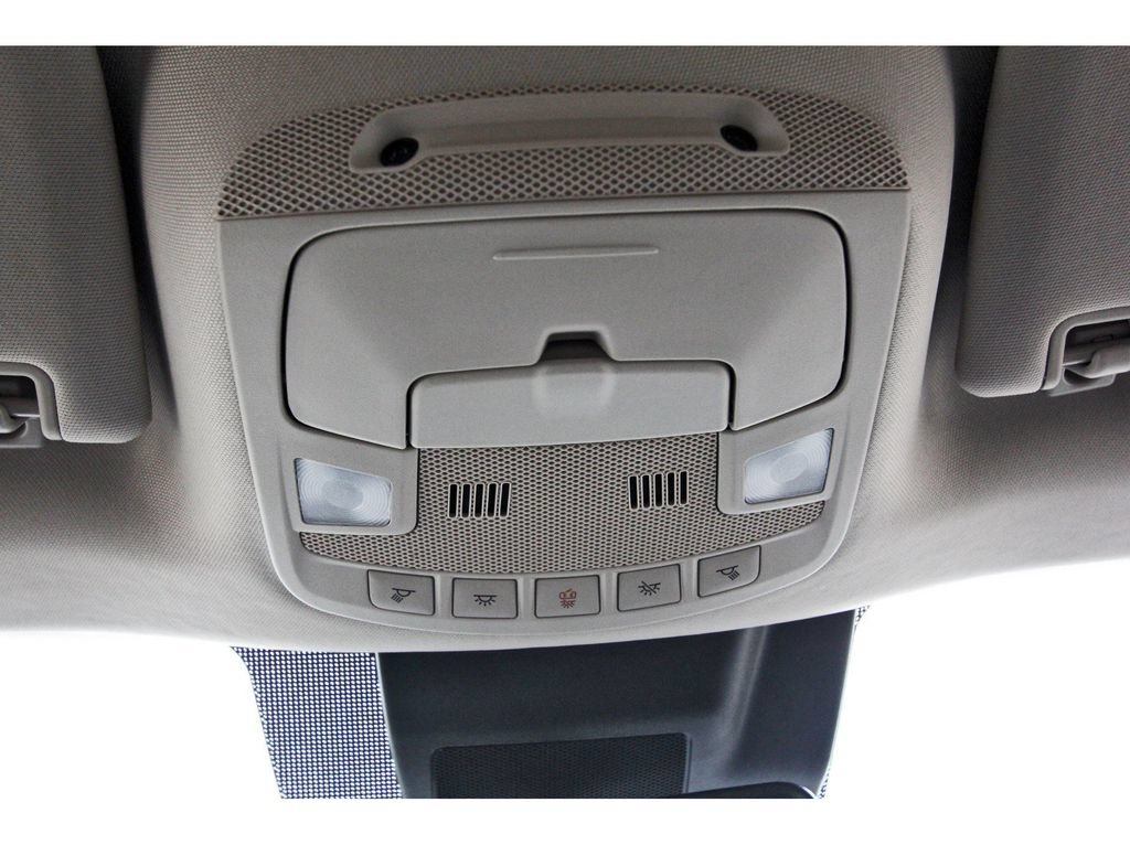 Used 2018 Ford Expedition XLT w/ Equipment Group 202A RWD image 24