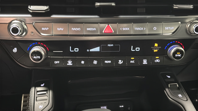 Used 2025 Kia Telluride SX X-Line AWD/4WD image 18