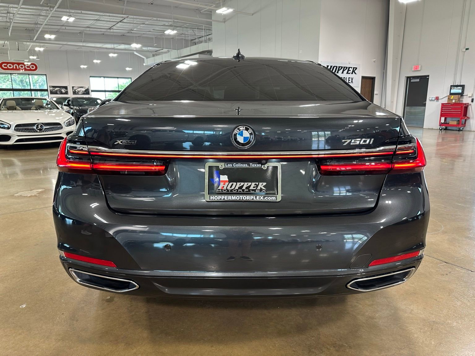 Used 2022 BMW 750i xDrive AWD/4WD image 6