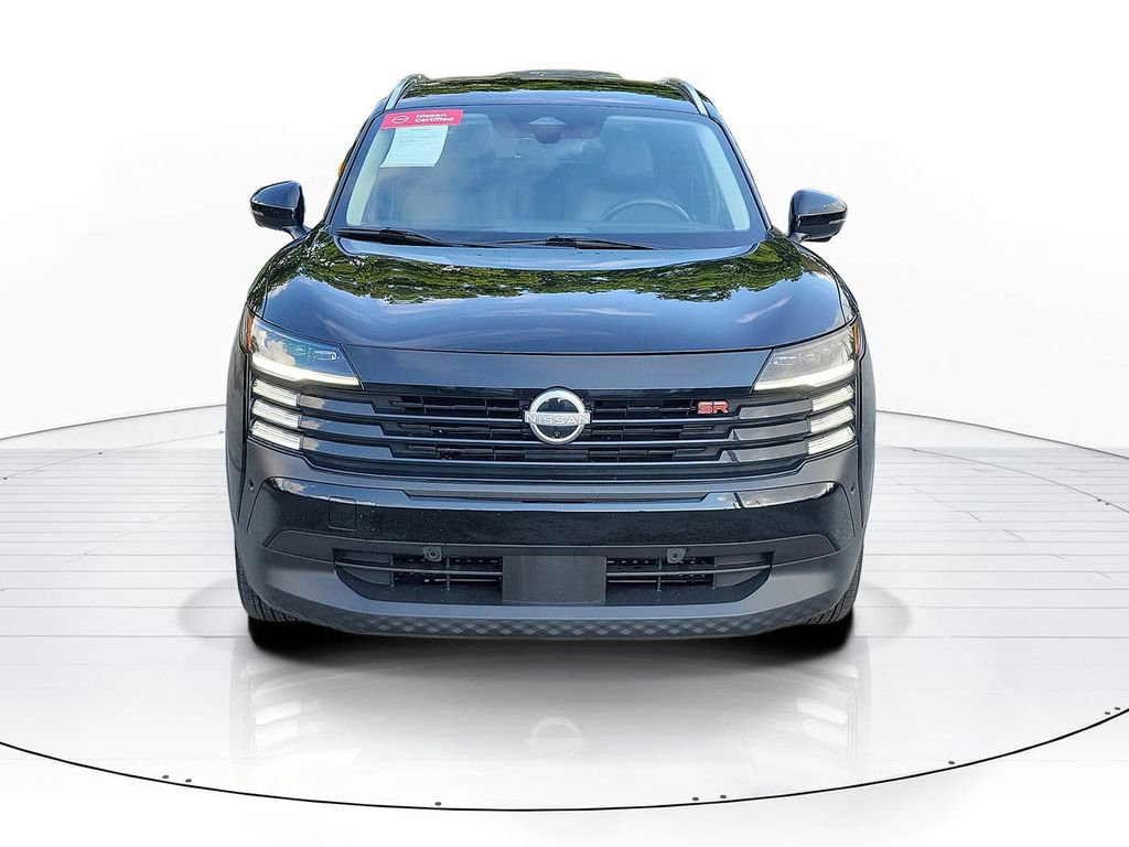 Certified 2025 Nissan Kicks SR image 2