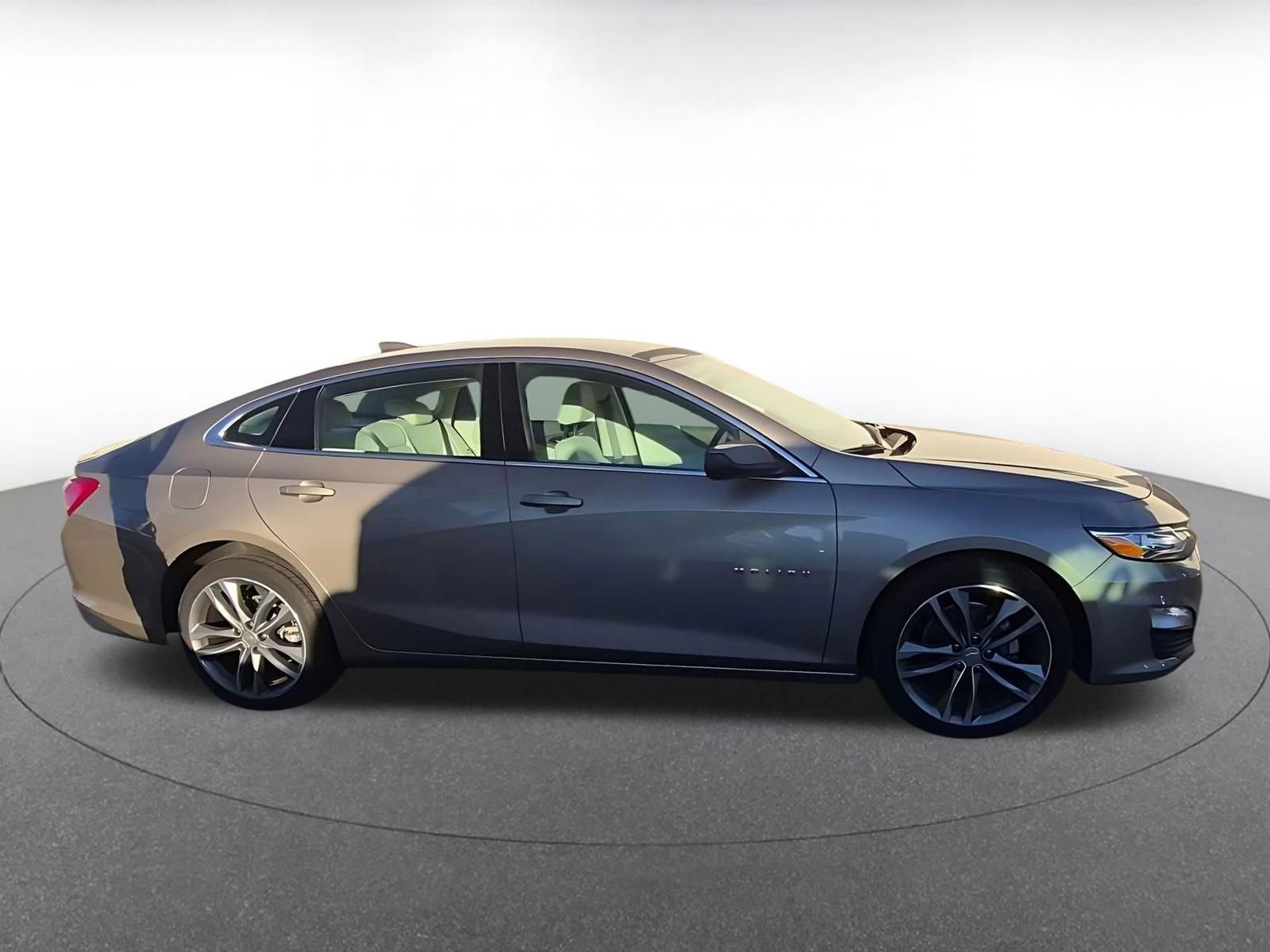 Used 2024 Chevrolet Malibu LT image 8
