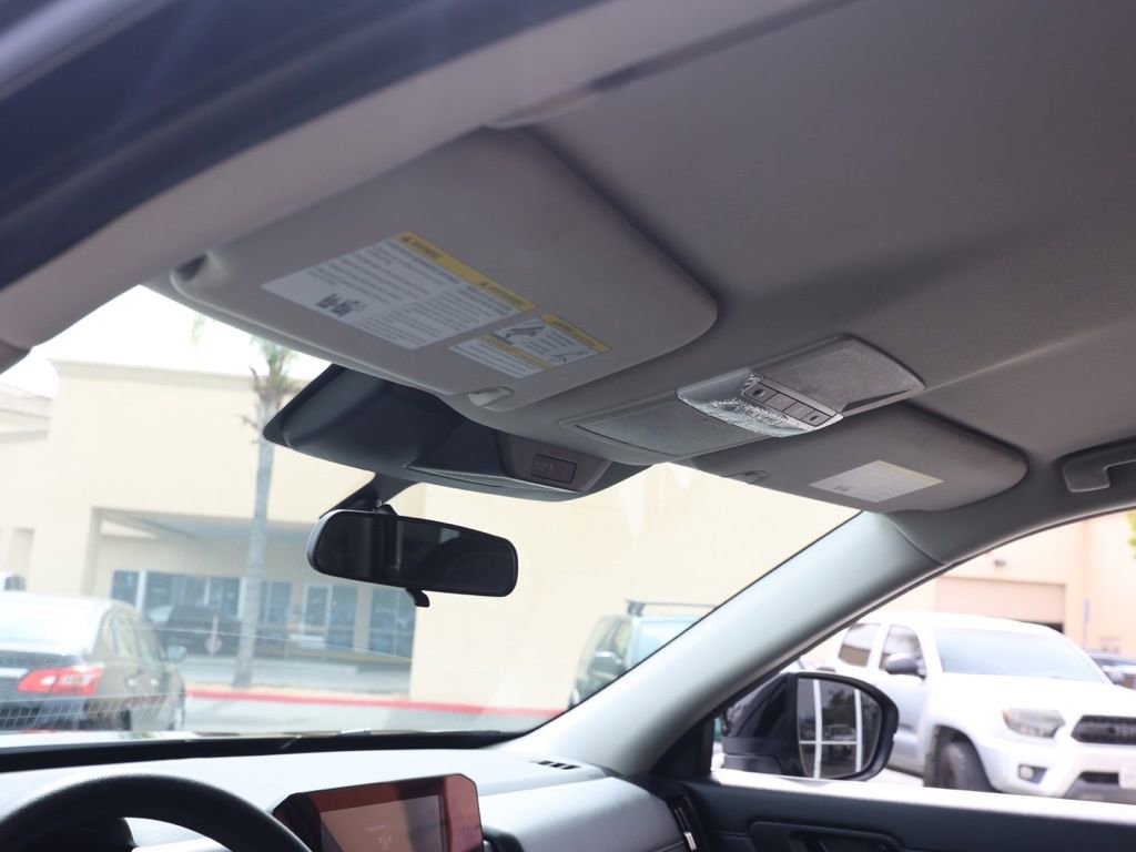 Used 2025 Nissan Pathfinder S w/ Cargo Package image 13