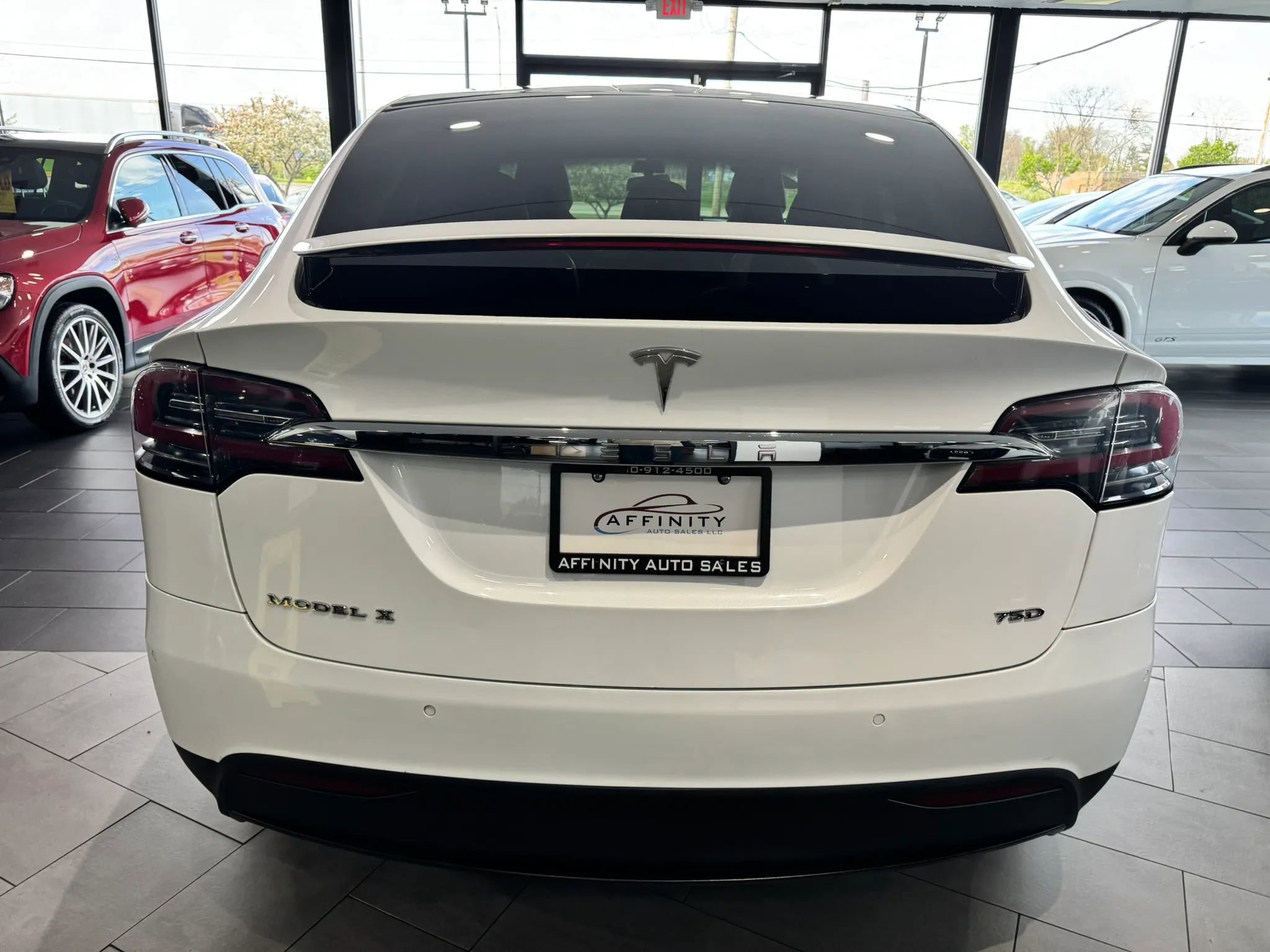 Used 2016 Tesla Model X 75D AWD/4WD image 4