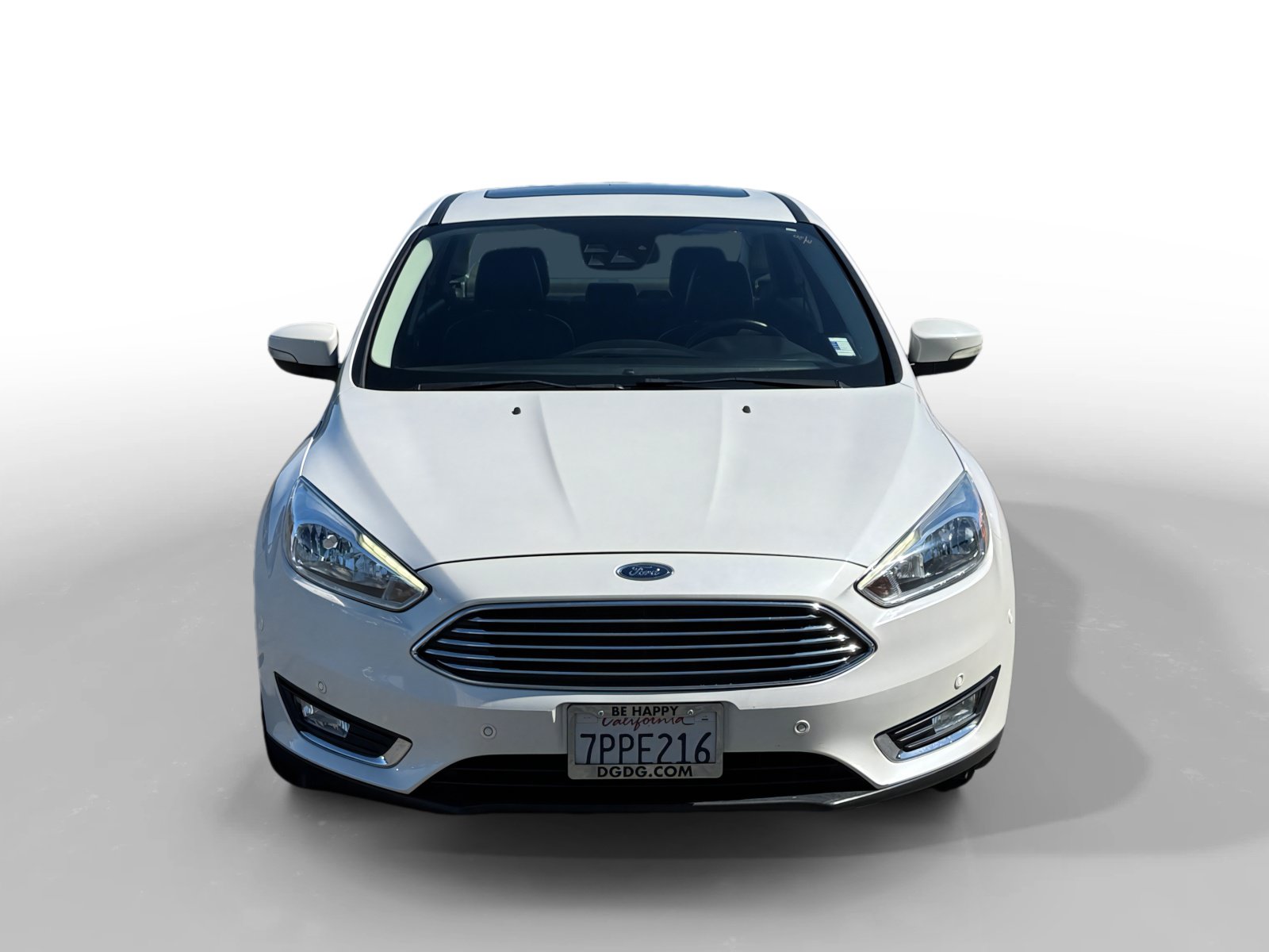 Used 2015 Ford Focus Titanium w/ Titanium Technology Package FWD image 8