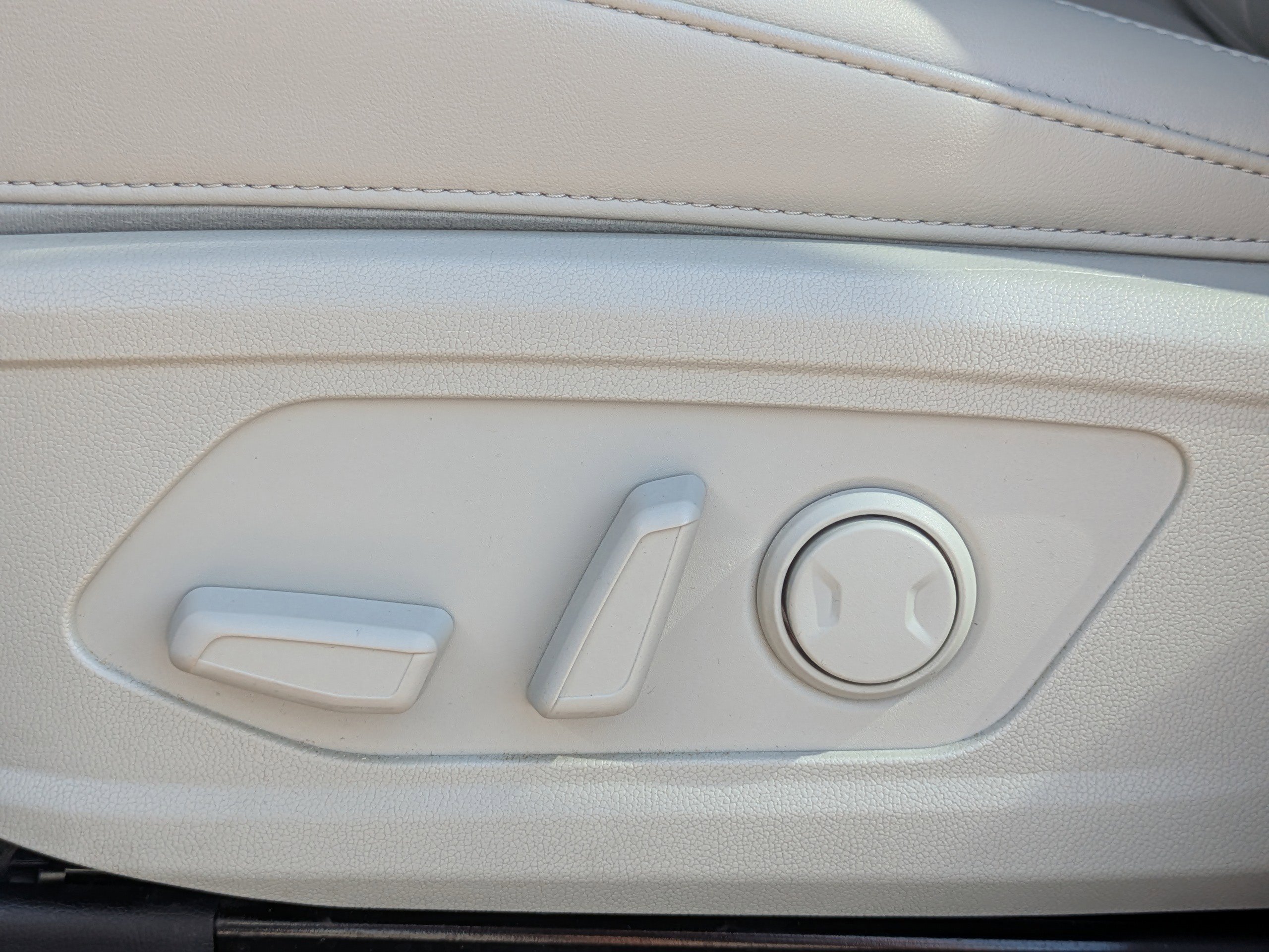 Used 2022 Kia Sorento S image 26