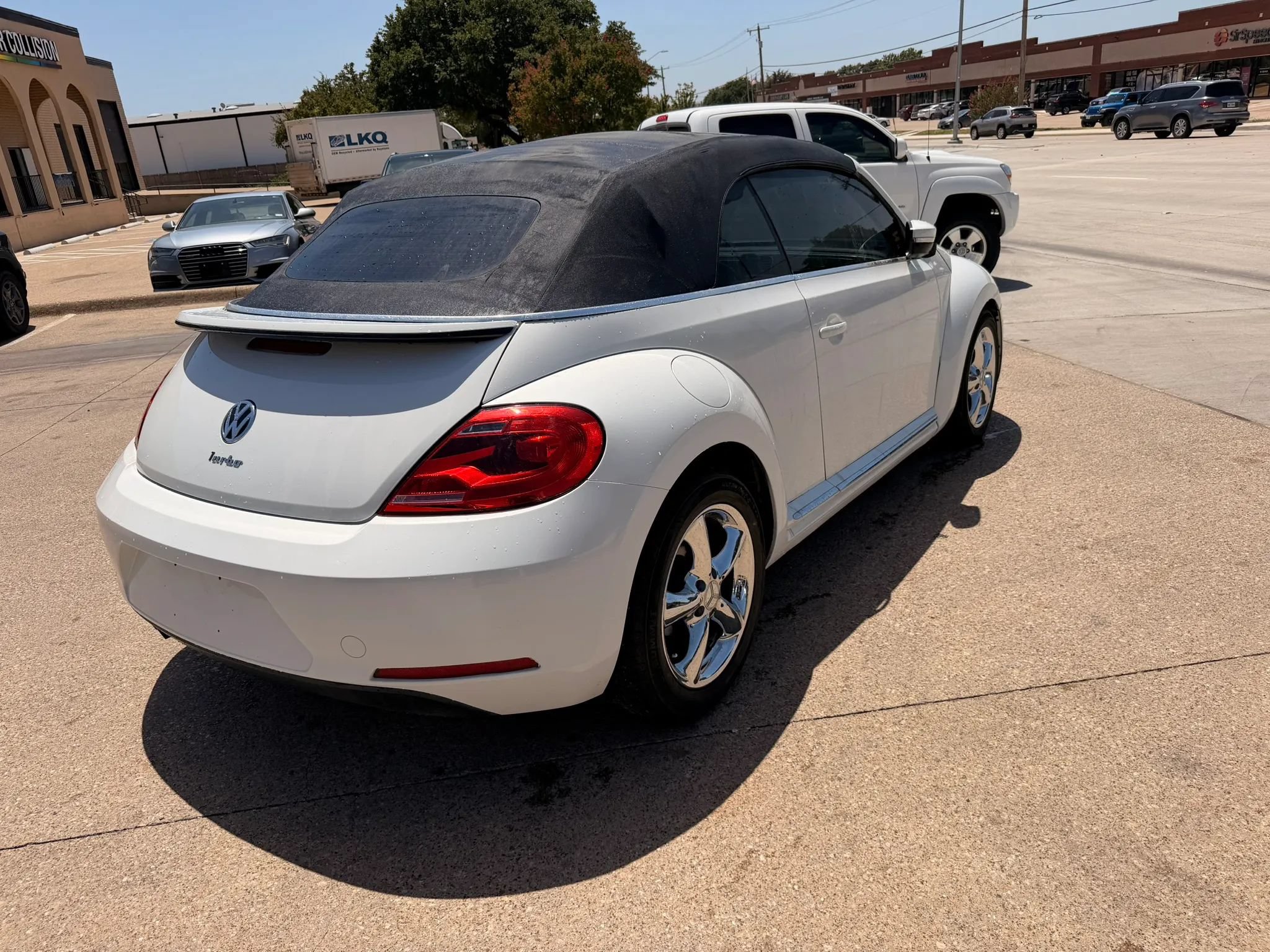 Used 2016 Volkswagen Beetle 1.8T Denim FWD image 5