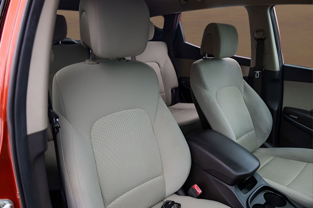 Used 2017 Hyundai Santa Fe Sport FWD image 30