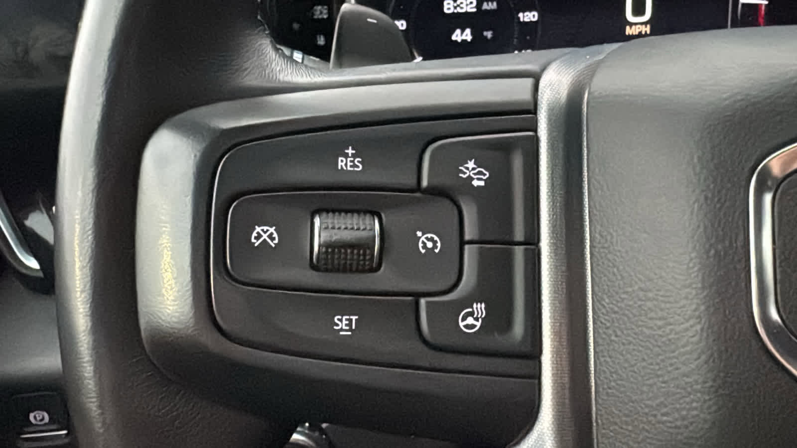 Used 2022 GMC Sierra 1500 Elevation w/ Elevation Premium Package image 9