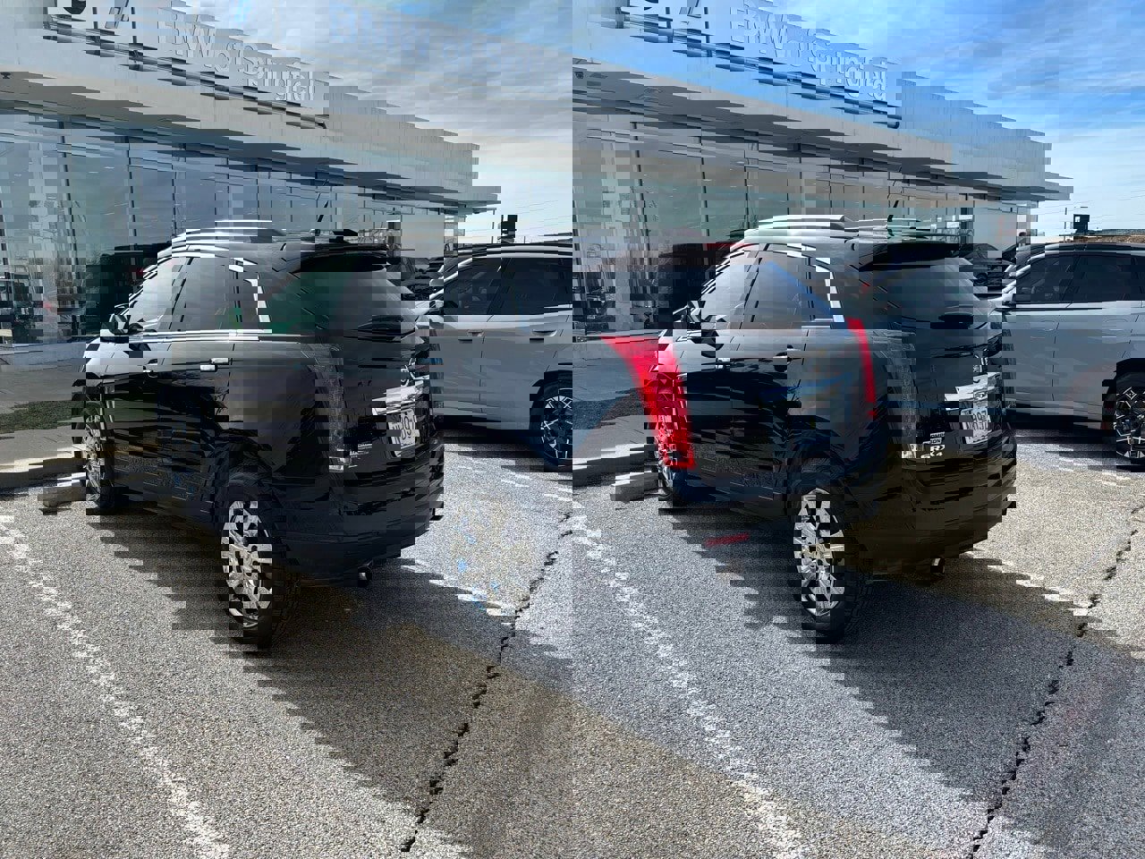 Used 2014 Cadillac SRX Luxury w/ Driver Awareness Package image 7