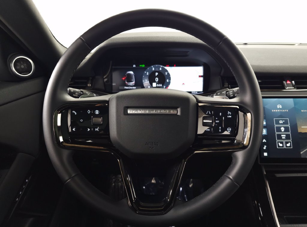Certified 2025 Land Rover Range Rover Evoque S AWD/4WD image 21