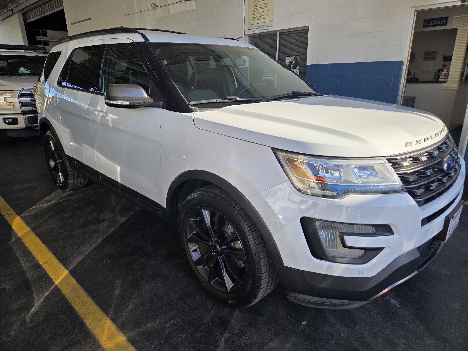 Used 2017 Ford Explorer XLT w/ Equipment Group 202A