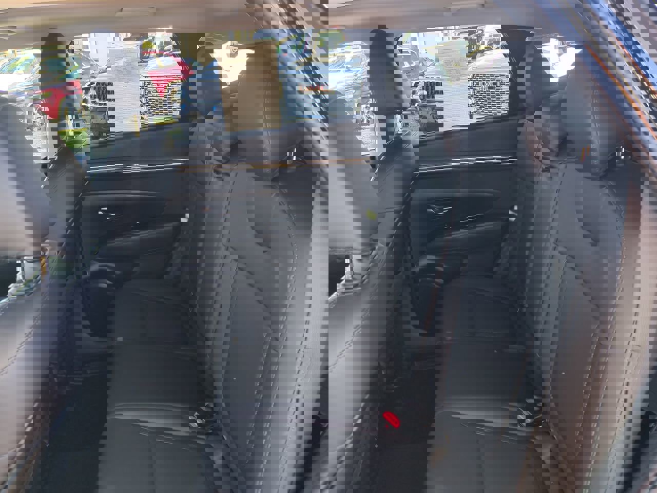 Used 2024 Hyundai Tucson Limited image 13