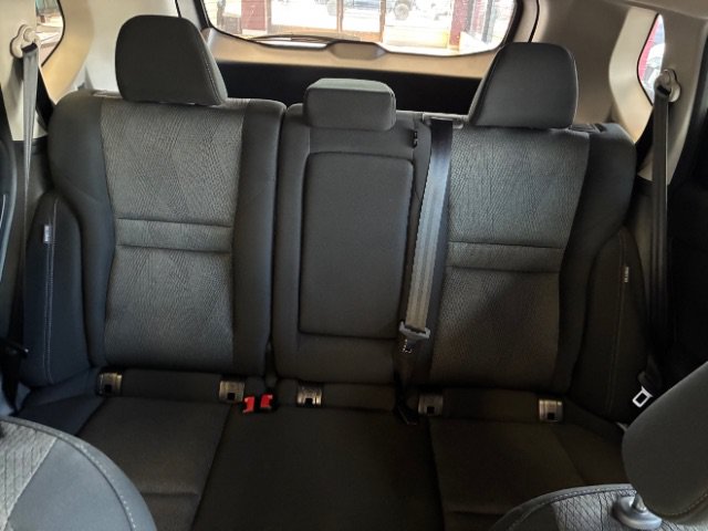 Used 2026 Nissan Rogue SV FWD image 39