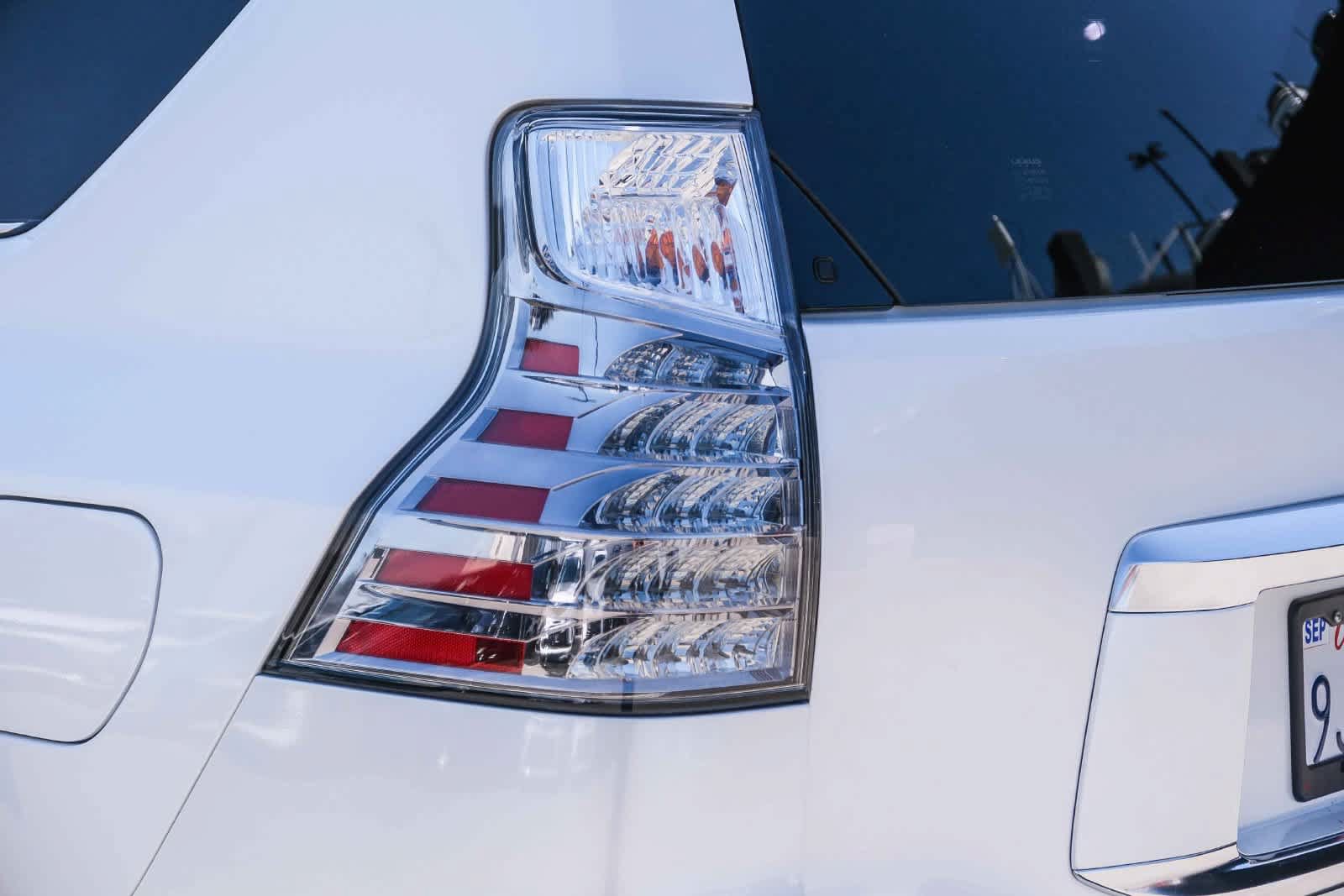 Used 2023 Lexus GX 460 Premium w/ Premium Plus Package AWD/4WD image 7
