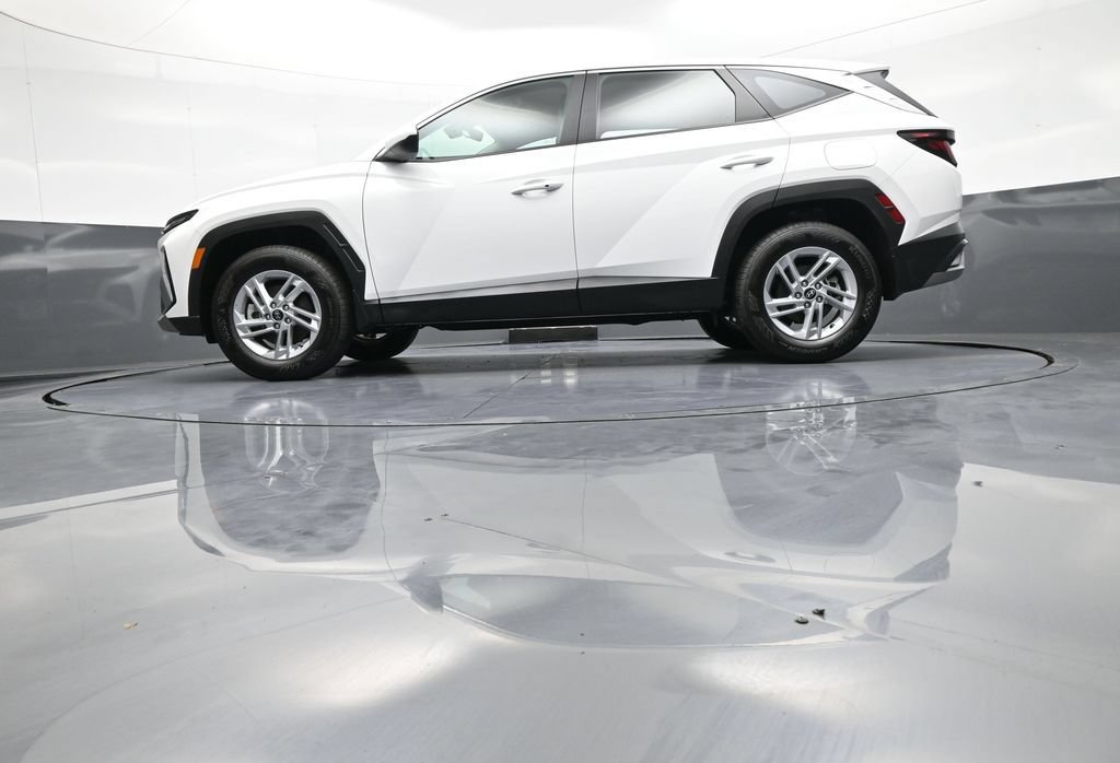 Certified 2025 Hyundai Tucson SE AWD/4WD image 32