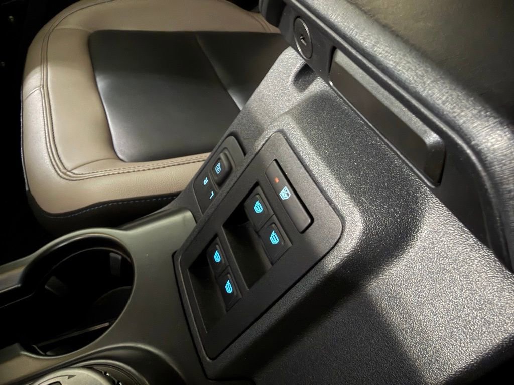 Used 2023 Ford Bronco Wildtrak image 25