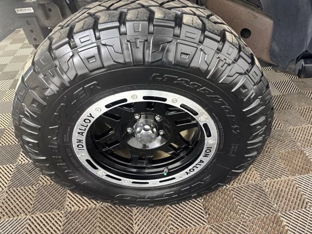 Used 2009 Jeep Wrangler Unlimited X AWD/4WD image 31