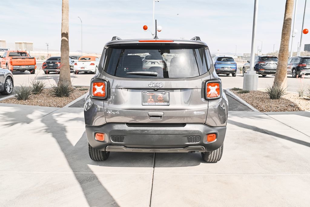 Used 2020 Jeep Renegade Latitude w/ UConnect 8.4 Nav Group AWD/4WD image 7