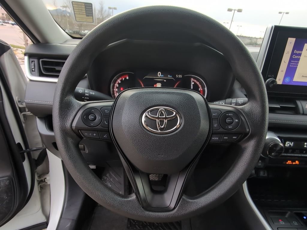 Used 2023 Toyota RAV4 XLE AWD/4WD image 14