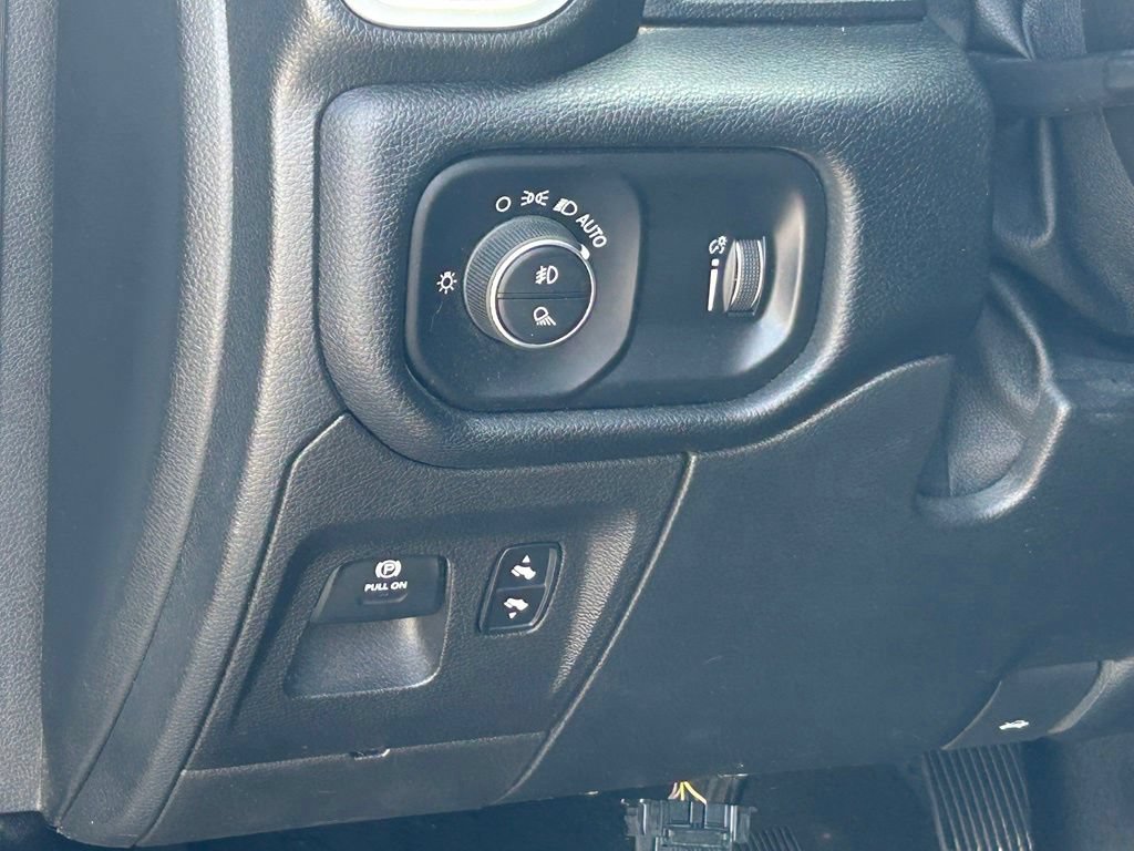 Used 2021 RAM 1500 Big Horn RWD image 35