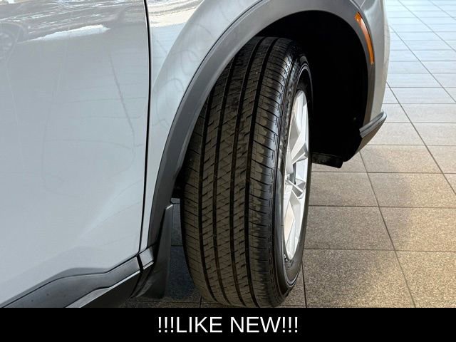 Used 2025 Honda CR-V LX image 12