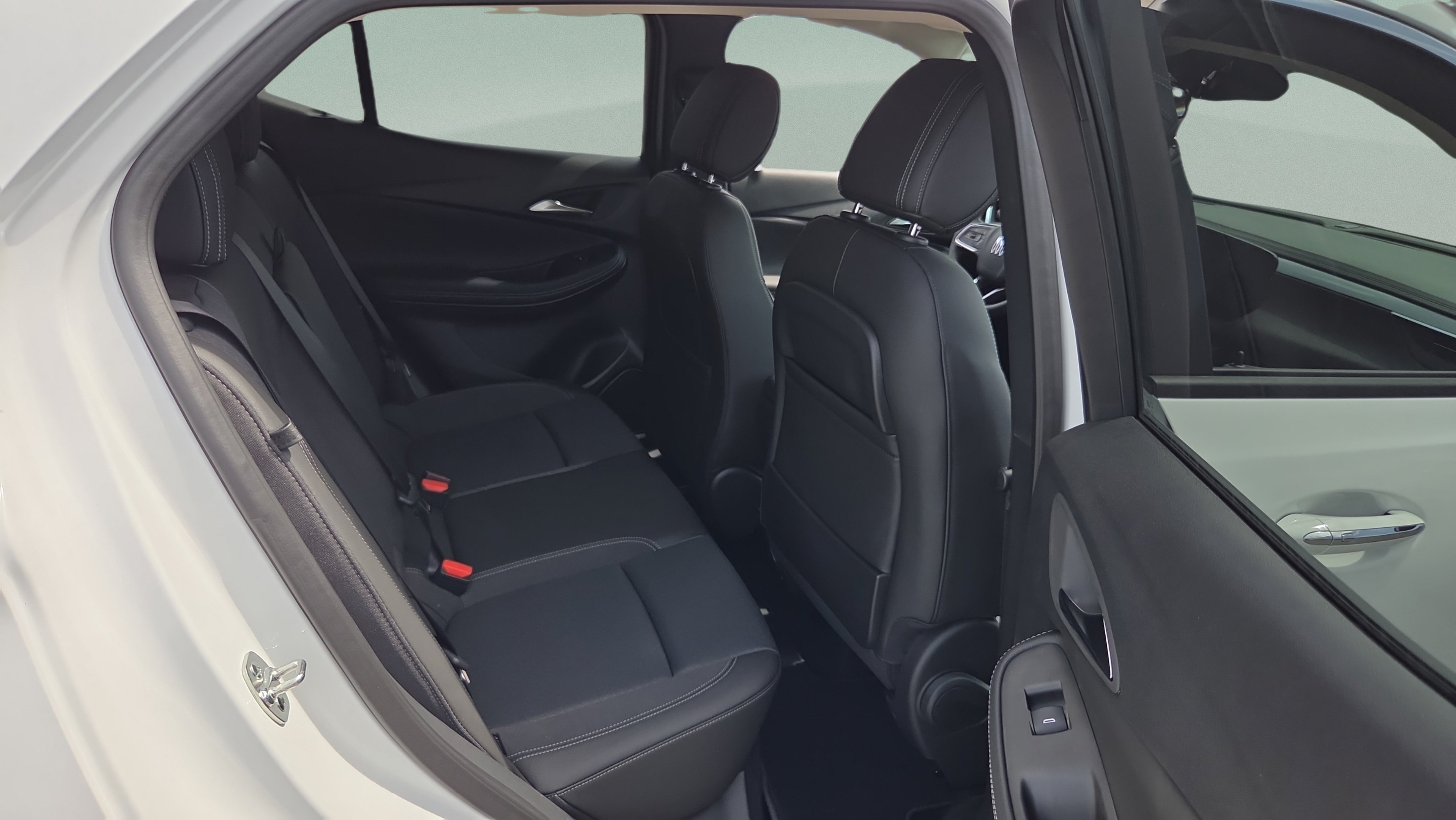 New 2026 Buick Encore GX Preferred w/ Advanced Technology Package FWD image 14