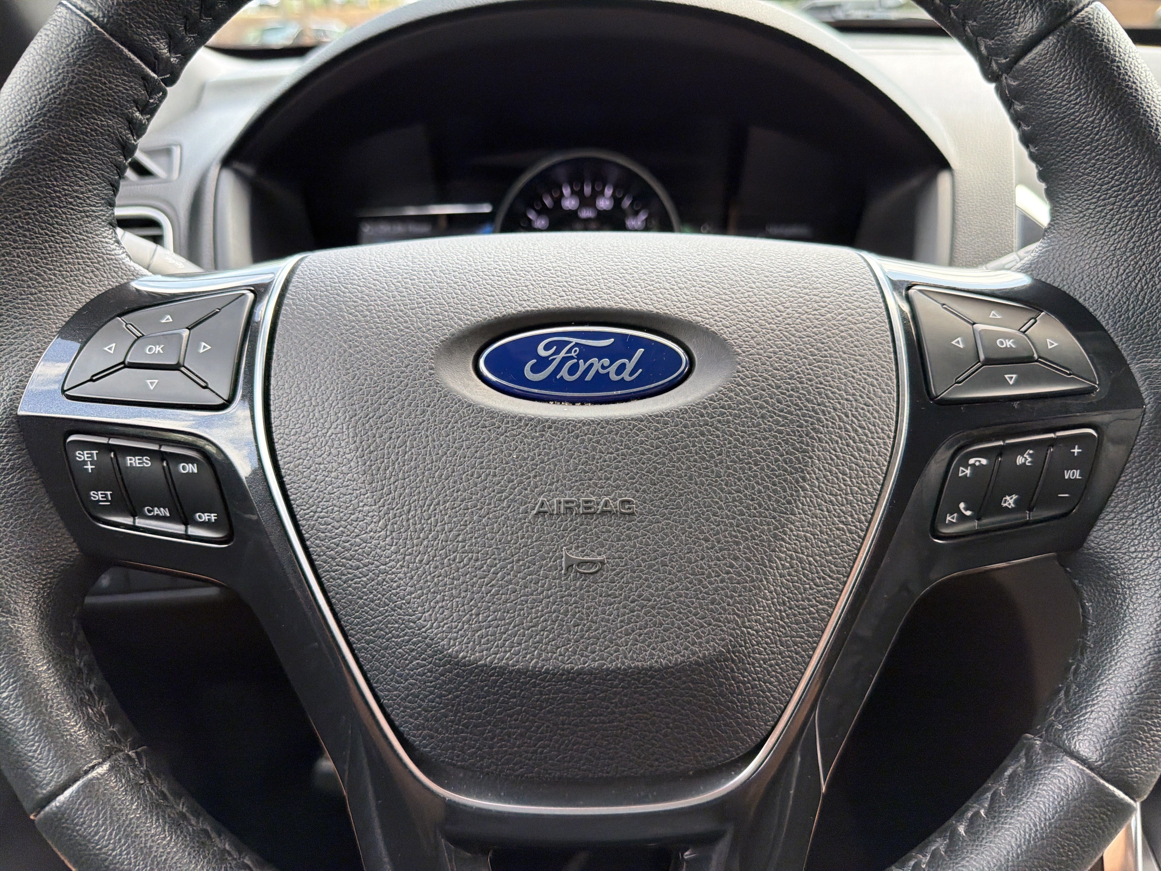 Used 2018 Ford Explorer Limited FWD image 10