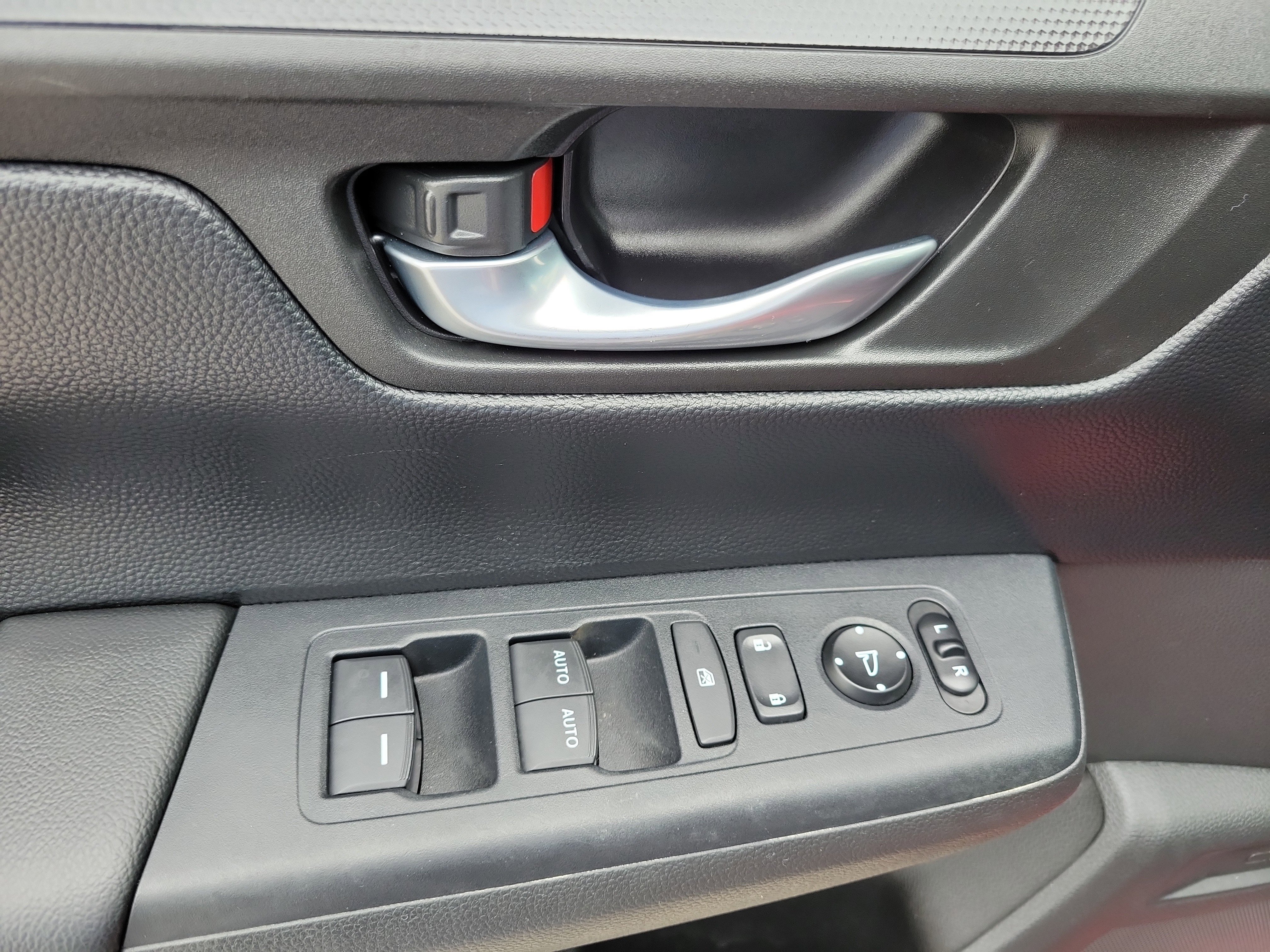 Used 2023 Honda CR-V Sport image 23