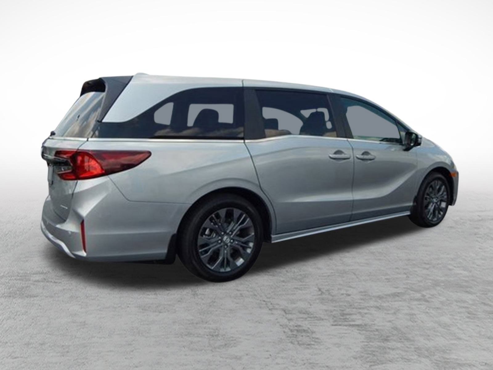 New 2026 Honda Odyssey Touring image 5