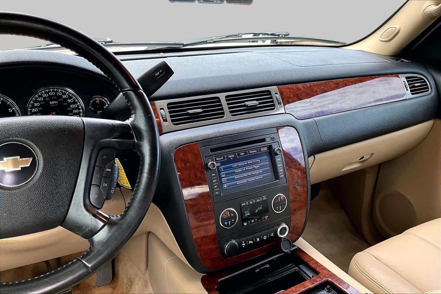 Used 2008 Chevrolet Avalanche LTZ w/ LTZ Preferred Equipment Group RWD image 7