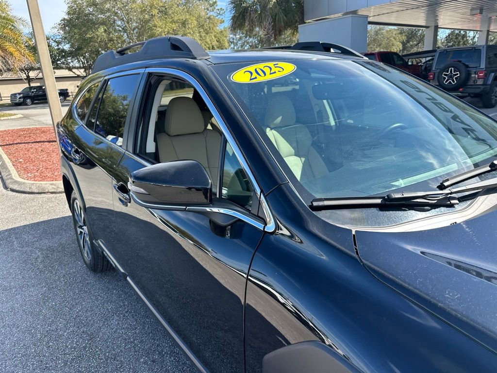 Used 2025 Subaru Outback Limited image 16