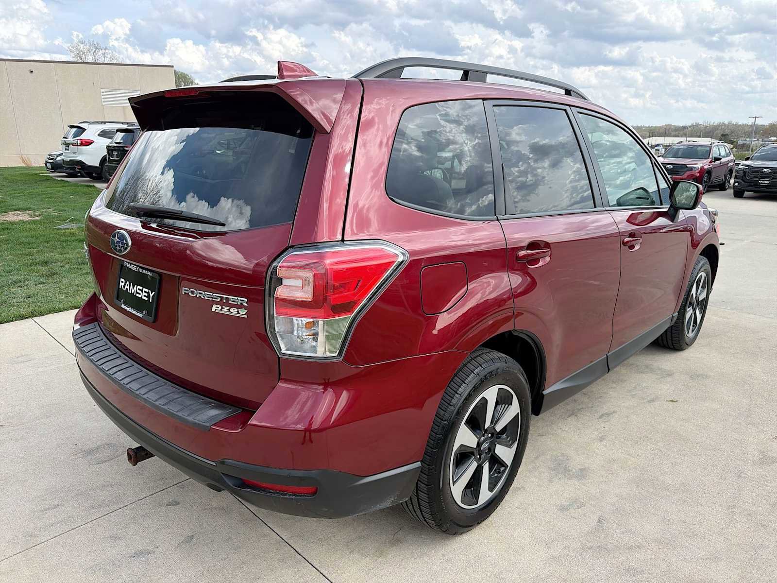 Used 2017 Subaru Forester 2.5i Premium image 6