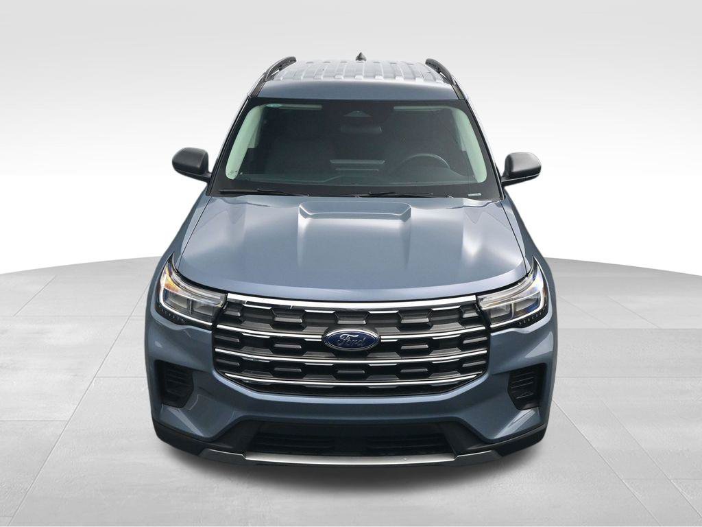 Used 2025 Ford Explorer Active RWD image 28