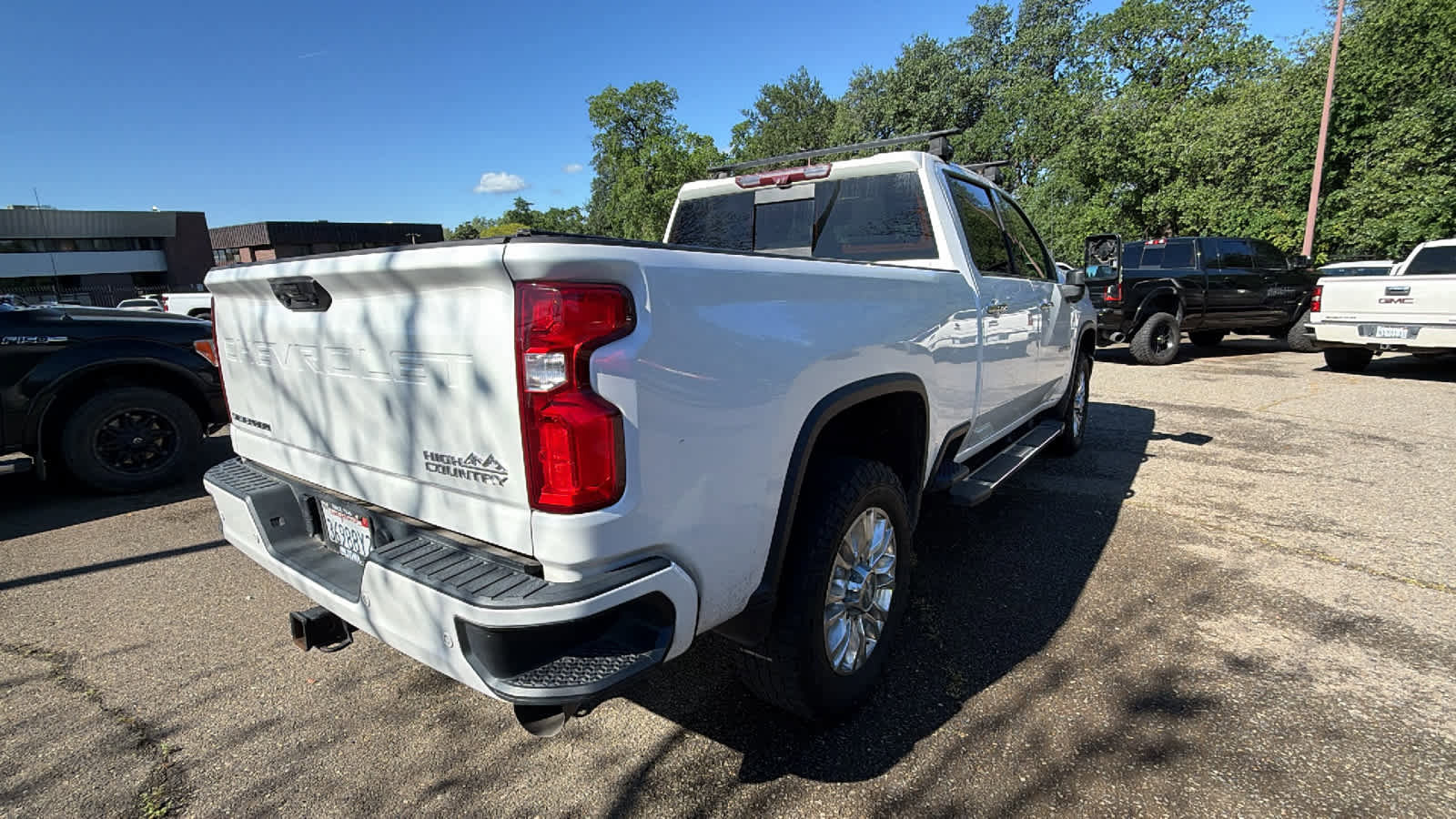 Used 2020 Chevrolet Silverado 2500 High Country w/ Technology Package image 5