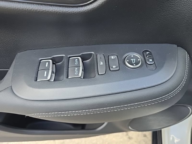 Used 2024 Honda HR-V EX-L image 22