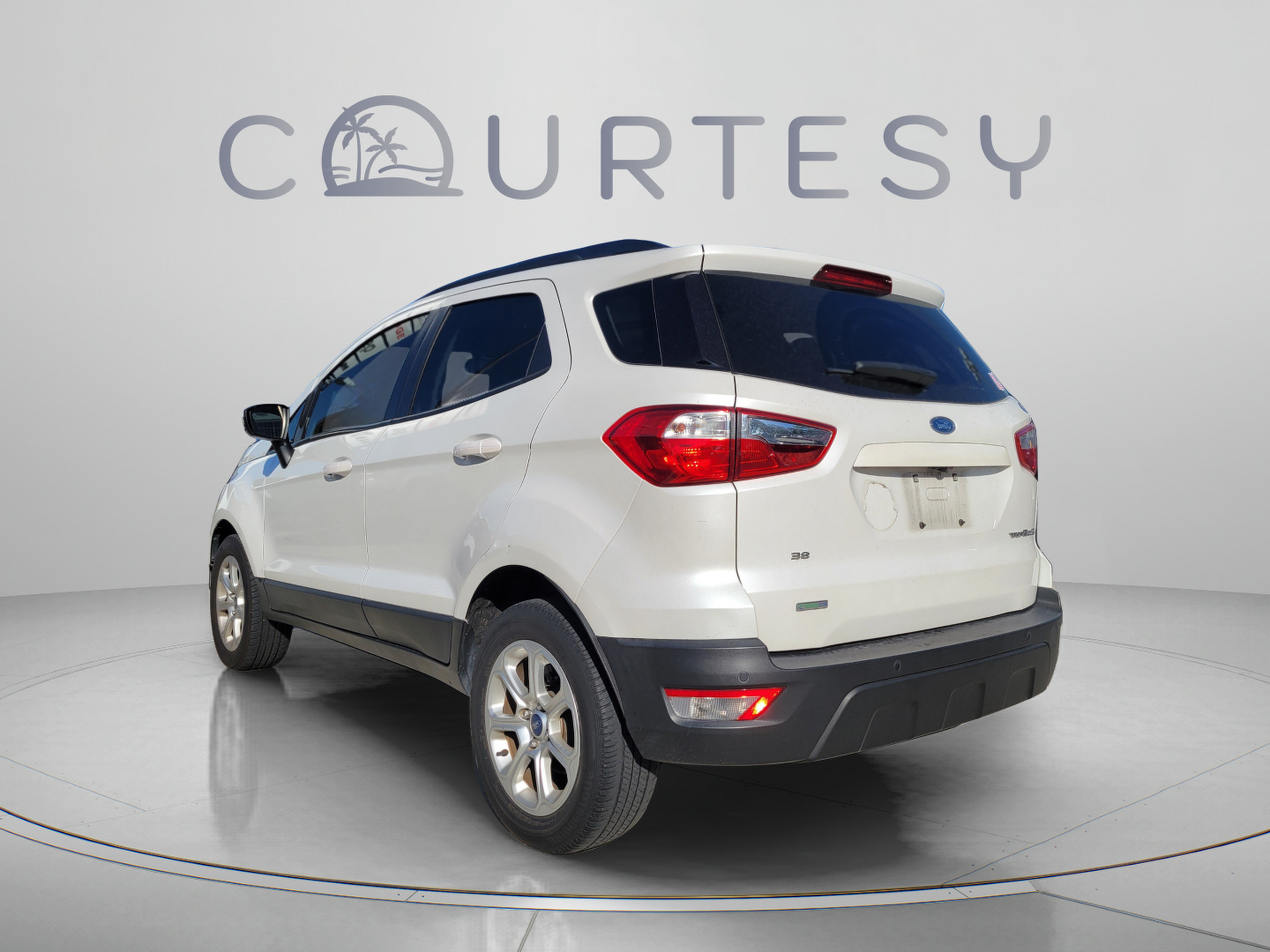 Used 2018 Ford EcoSport SE w/ SE Convenience Package FWD image 2