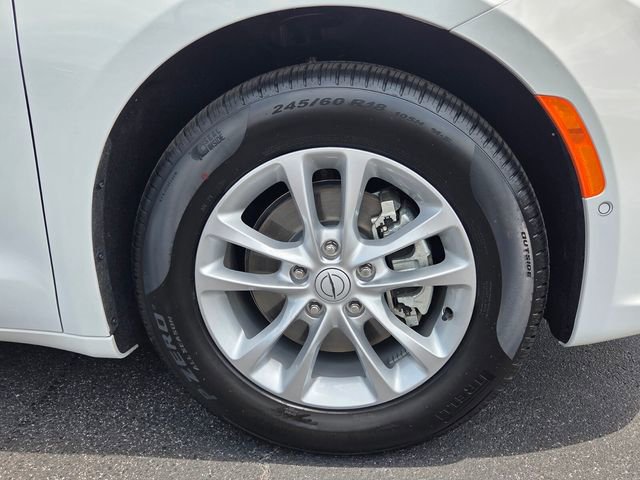 New 2026 Chrysler Pacifica Select FWD image 9