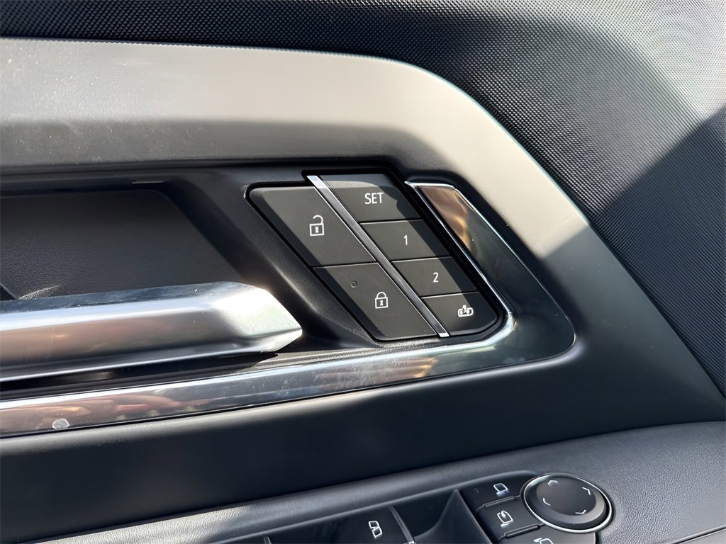 New 2026 Chevrolet Silverado EV LT w/ Premium Package image 21