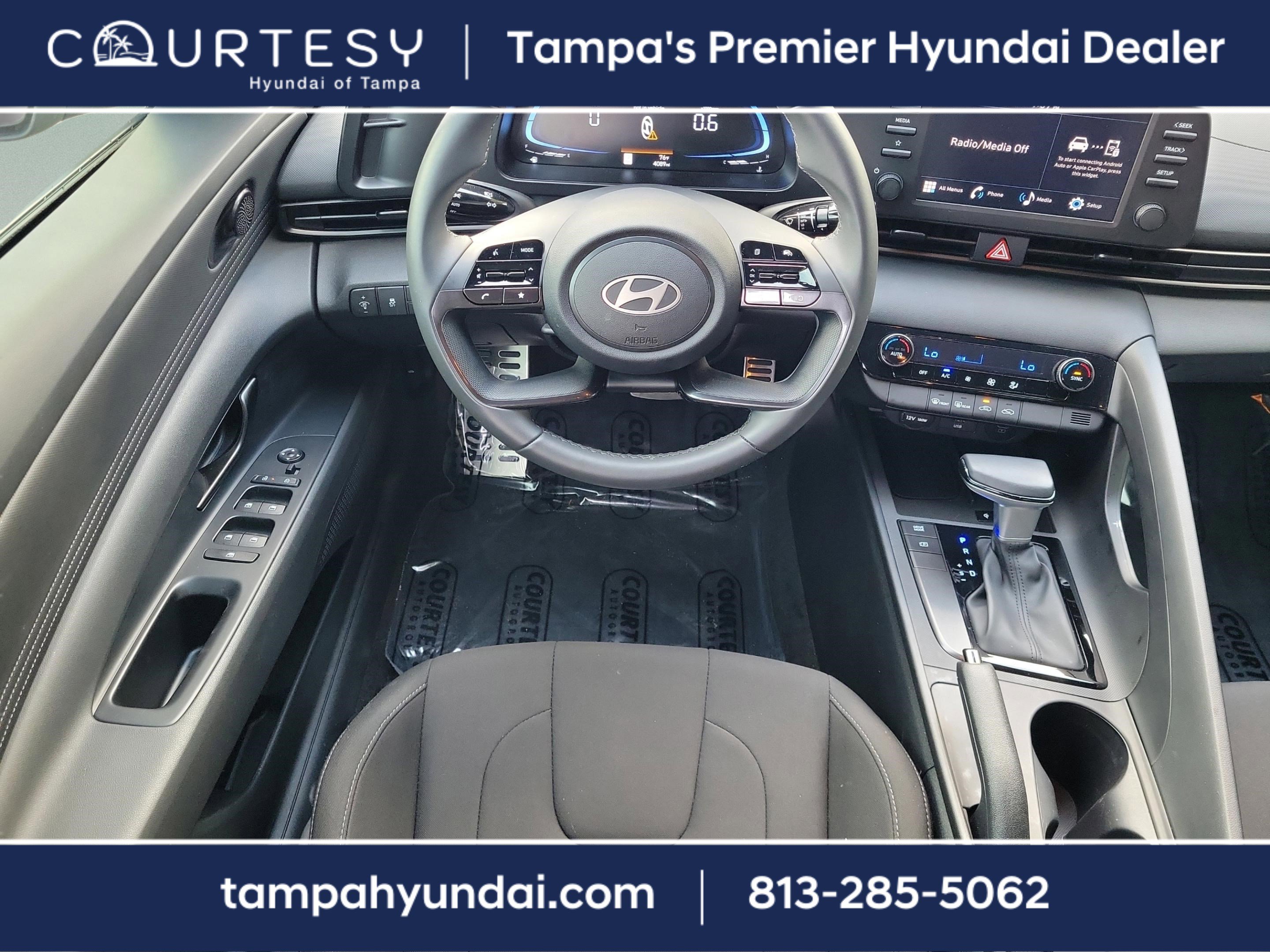 Certified 2025 Hyundai Elantra Sport image 9