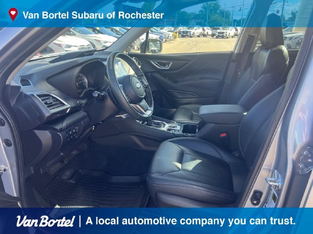 Used 2023 Subaru Forester Touring AWD/4WD image 13