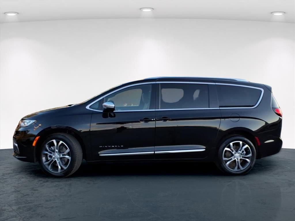 New 2026 Chrysler Pacifica Pinnacle w/ Trailer Tow Group image 5
