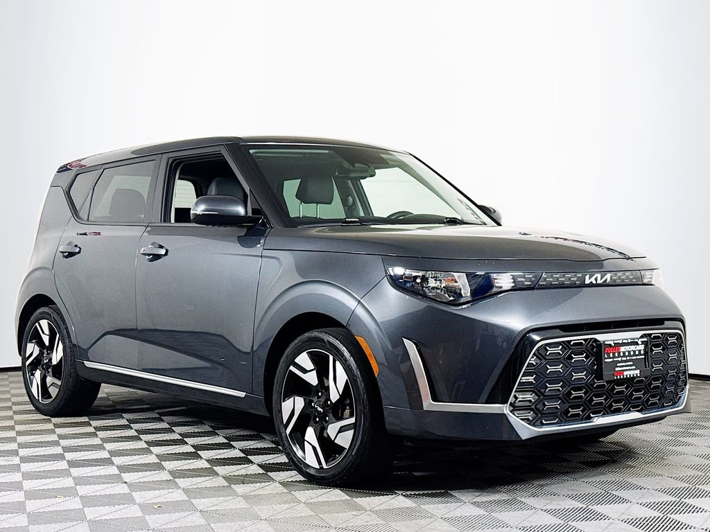 Used 2024 Kia Soul GT-Line FWD image 1