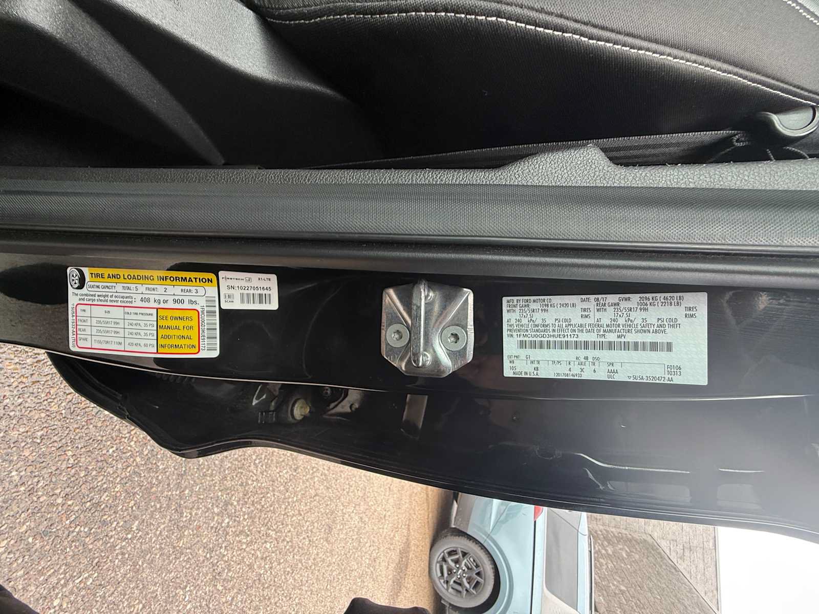 Used 2017 Ford Escape SE FWD image 24