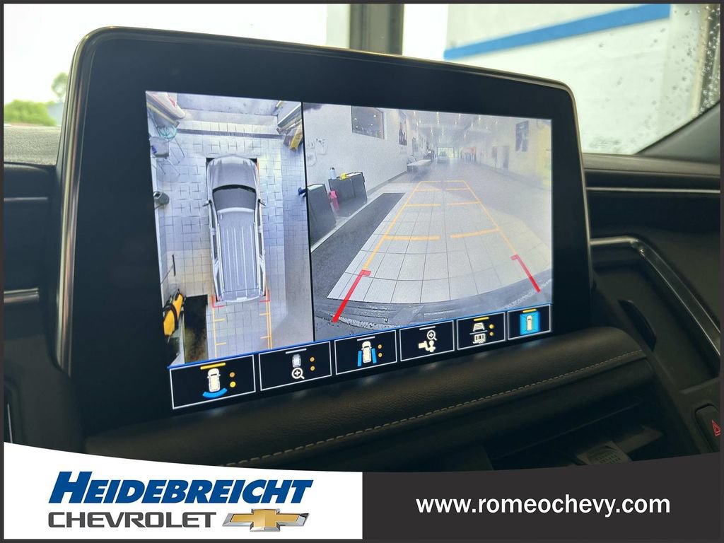 Used 2021 Chevrolet Tahoe Premier w/ Premium Package AWD/4WD image 23