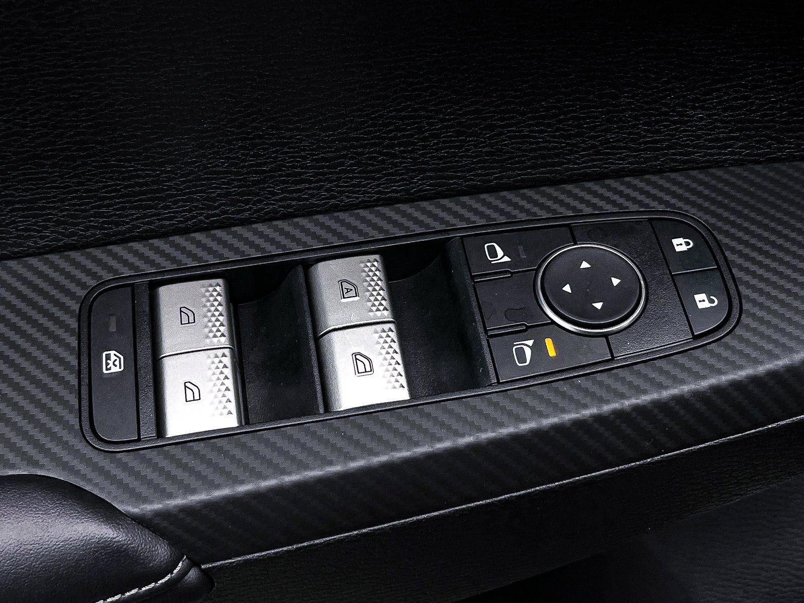 New 2025 Mitsubishi Outlander ES image 10