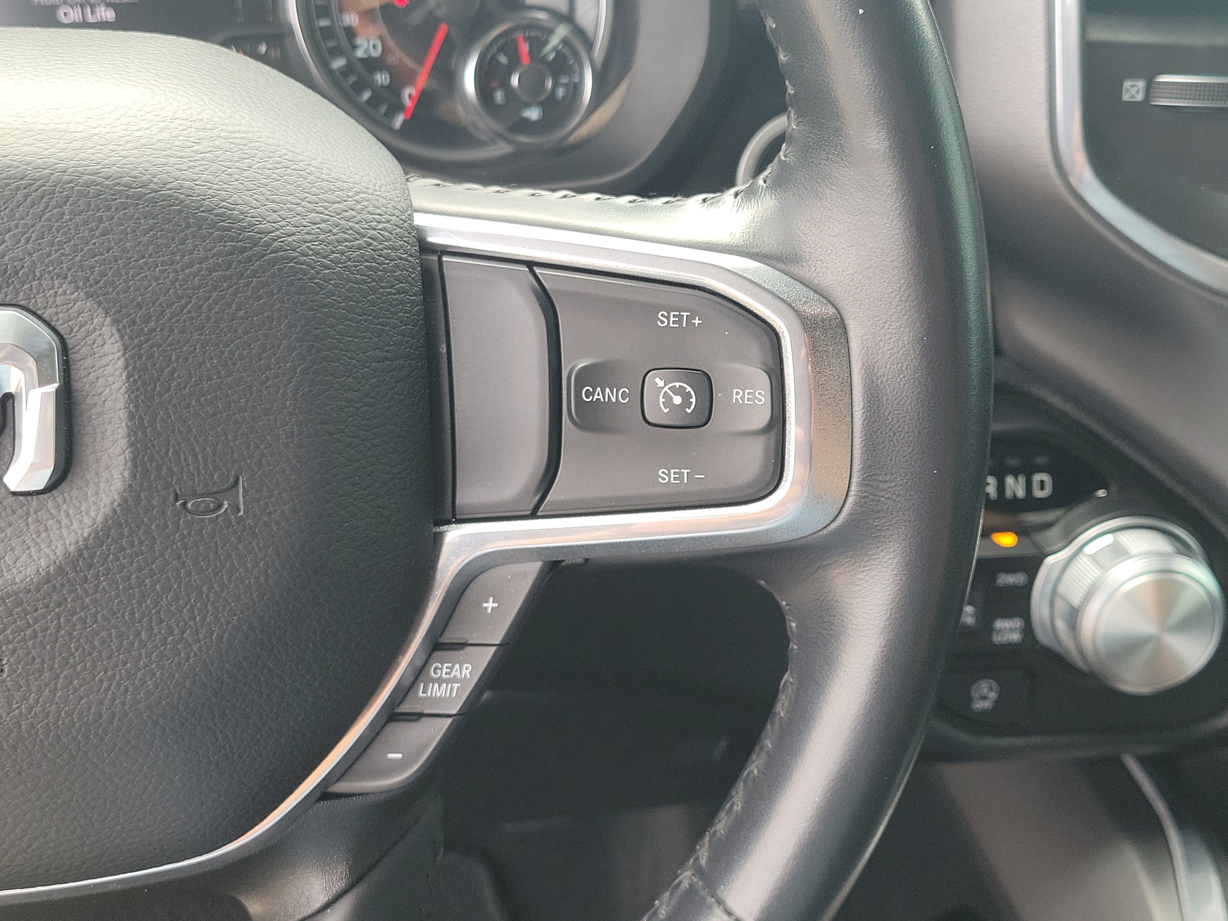 Used 2023 RAM 1500 Laramie AWD/4WD image 24